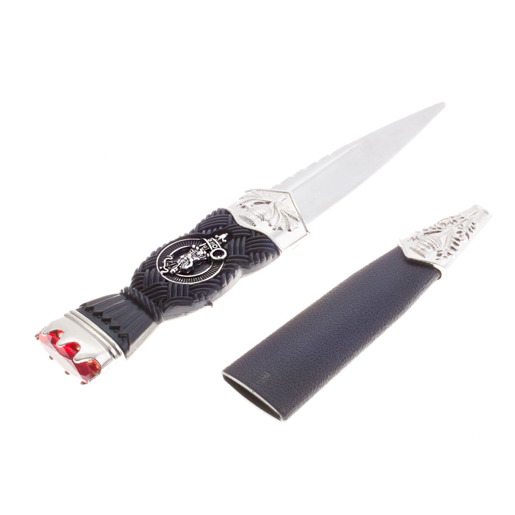 Clan Sgian Dubh Piper